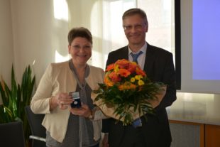 Silbermünze der Gemeinde für Bürgermeister-Stellvertreterin Anja Jilg