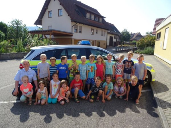 Besuch Der Polizei Im Kindergarten | Schwarzwälder Post