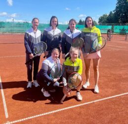 Damen 30 der TSG Biberach/ Haslach feiern Rückkehr in die Tennis-Oberliga