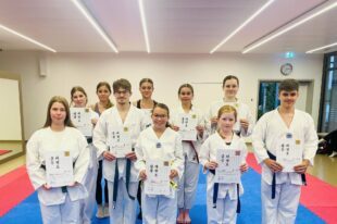 Taekwondo Gürtelprüfung bestanden