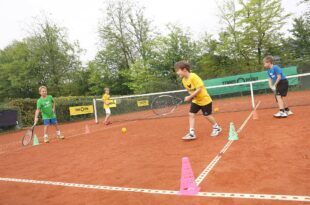 Kostenloses Kinder-Tennistraining für Anfänger beginnt wieder