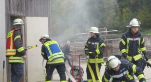 Feuerwehr übt: Viel Rauch und viele Verletzte