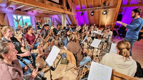 Noch wenige Tage bis zur Premiere: Bei den Proben feilt der Musikverein Unterentersbach derzeit am letzten Schliff für sein erstes Scheunenkonzert am Samstag in der historischen Scheune auf dem Strickerhof.